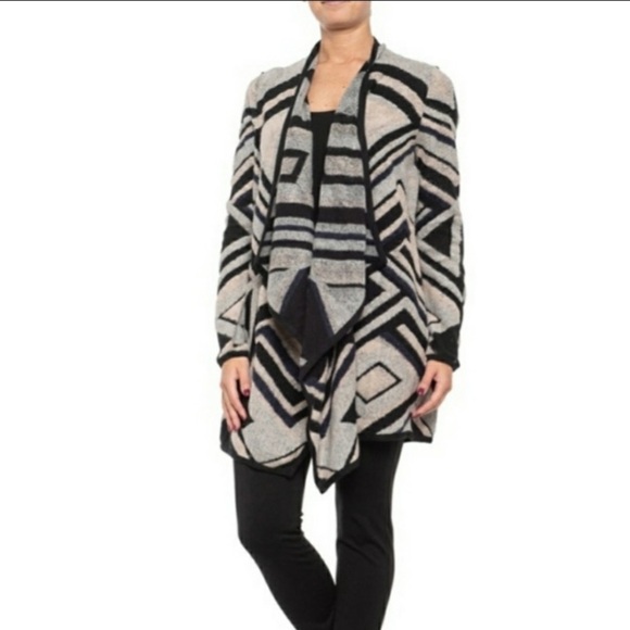 Lucky Brand EUC Super Soft Aztec Print Knit - Picture 1 of 9
